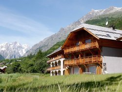 kaori self catering apartment vallouise sleeps 7