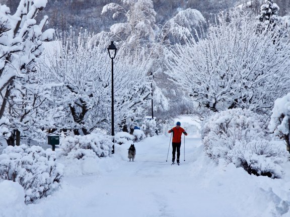 Cross country skiing in the French Alps