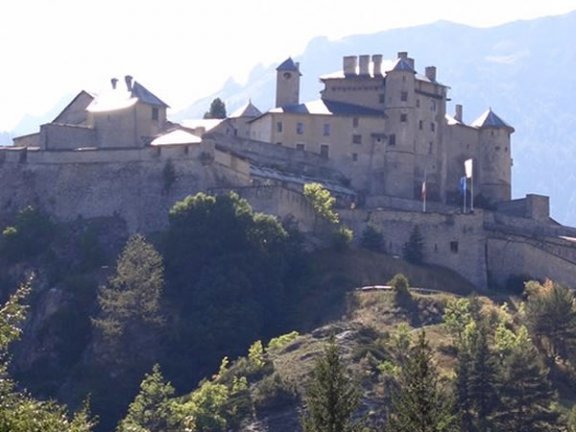 chateau queyras